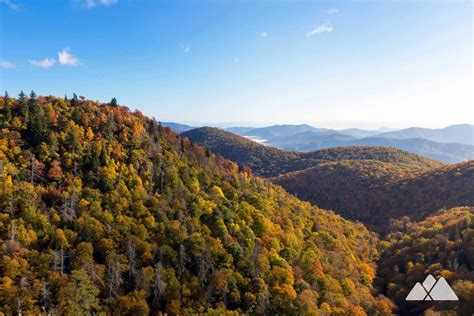 Top fall foliage hikes near Asheville and in the NC Mountains