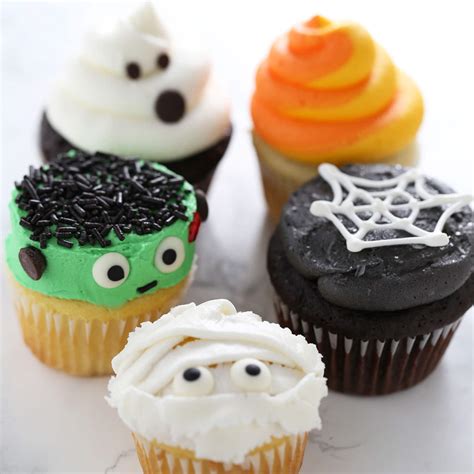 How to Make Halloween Cupcakes - Handle the Heat