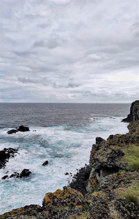 Scenic View of Sea Against Sky · Free Stock Photo