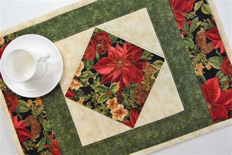 Christmas Quilted Placemats Set of 4 - Etsy | Placemats patterns, Place ...