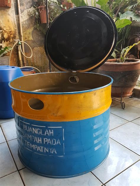 Terjual Tong Sampah Drum Besi Dan Tong Sampah Plastik Dan Keranjang - Riset