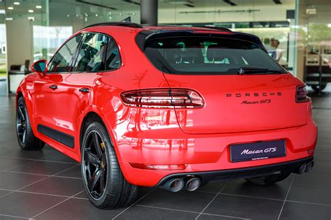 Porsche Macan GTS launched in Malaysia – RM710k 2016 Porsche Macan GTS ...