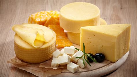 Is Cheese Bad for Muscle Building? (Expert Answer)