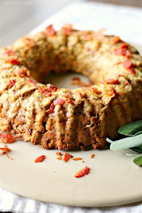 How to Cook Stuffing in a Bundt Pan for Thanksgiving