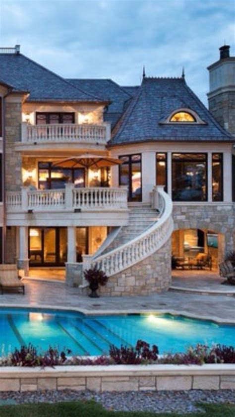 Luxury Homes - Buy Your Dream Home