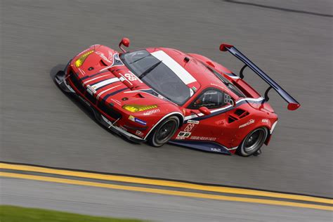 2016 Ferrari 488 GTE | Ferrari | SuperCars.net