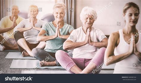 1,650 Senior citizen yoga Images, Stock Photos & Vectors | Shutterstock