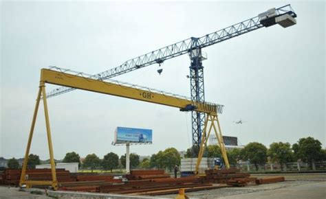 Gantry Crane DESIGN What is a gantry crane used for? Industry