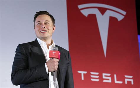 Tesla-Chef Elon Musk ernennt sich selbst zum „Technoking“ - Business ...