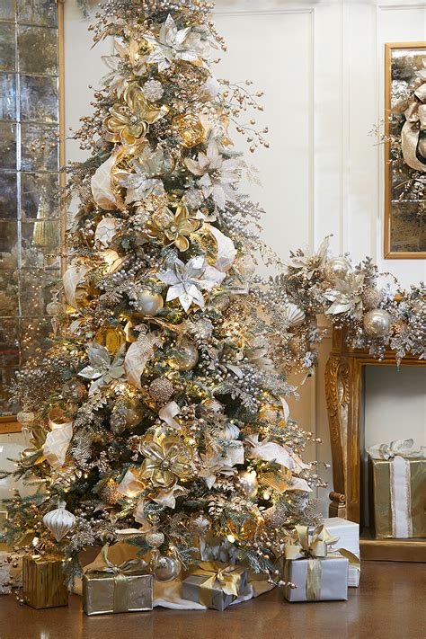 2023 Christmas Tree Decor Trends - Decorator's Warehouse