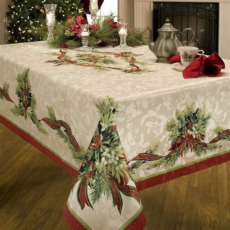 10 Stylish Tablecloths For Christmas - Mommy Today Magazine