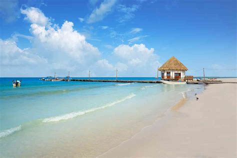 4 Best Beaches In Holbox, Mexico (The Perfect Beach Getaway)