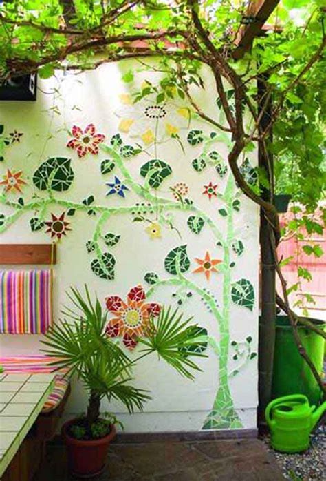 10 Beautiful DIY Garden Mosaic Projects | HomeMydesign