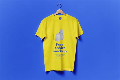 Free hanging t-shirt mockup - Mockups Design