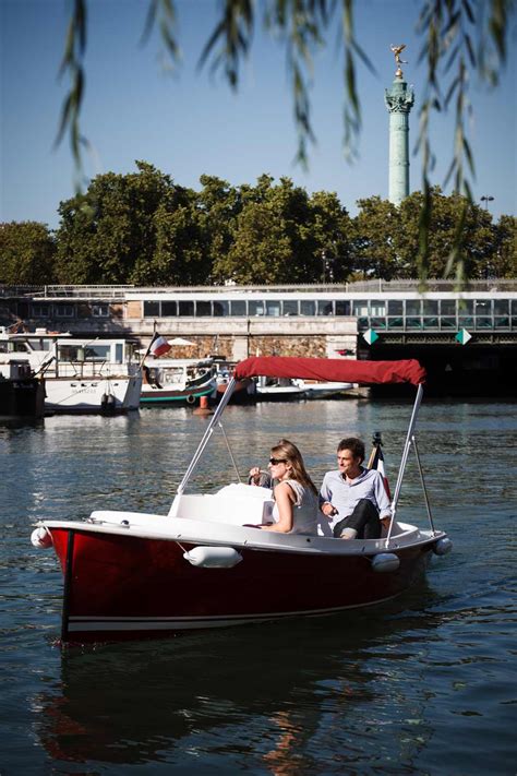 Canal Saint-Martin | Boating Paris Marin D'Eau Douce