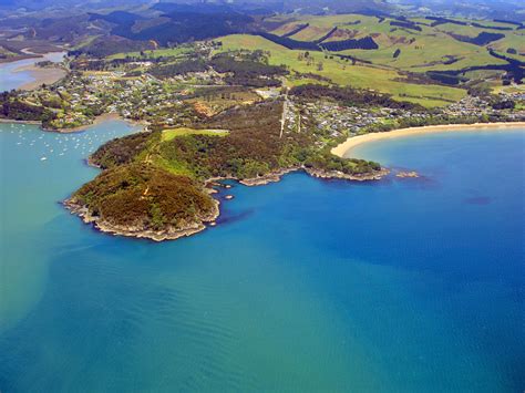 Northland, New Zealand — Beachcomber Pete Travel Adventures