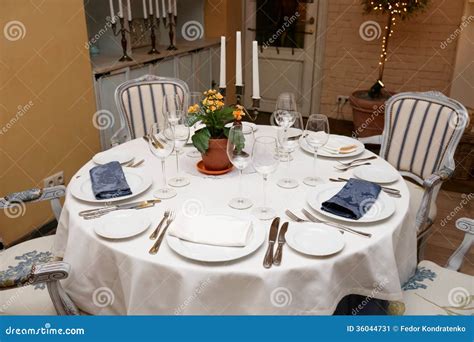 Table Setting In A Restaurant Stock Image - Image: 36044731