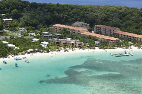 The Best Beaches in Roatan | Roatan Honduras Travel Guide