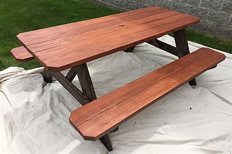 Wood stain for picnic table | Rustic Wooden Bench