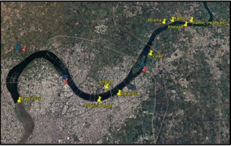 Map of river Tapi with discharge locations and monitoring locations ...