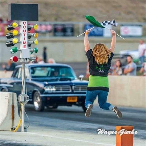 Pontiacs For Life — Flag start at Dragway 42 RocknRace