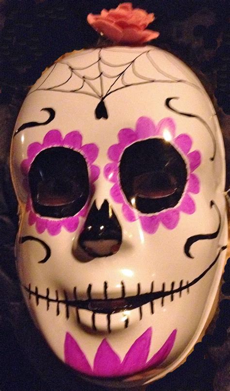 Creative Guide Through the 12 Steps: Dia de los Muertos mask project