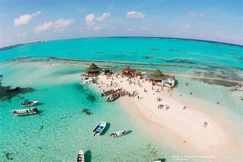 Boat Tour to Johnny Cay & Aquarium in San Andres Island 2024 - San Andrés