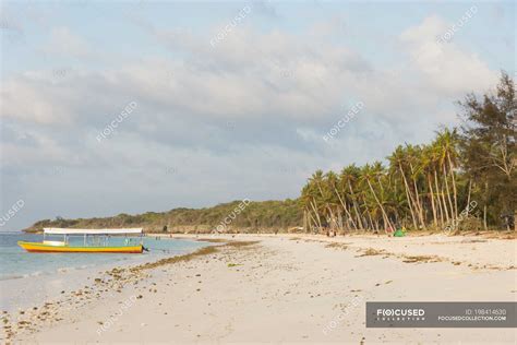 Indonesia, Sulawesi Selatan, Bulukumba, Beach of Bira, boat by sandy ...