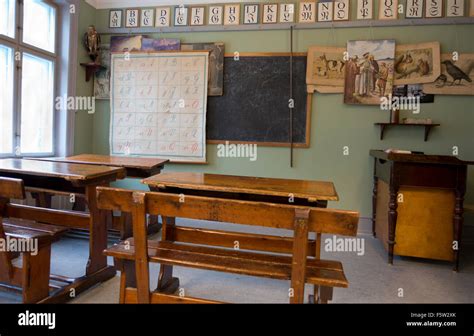 Old fashioned students hi-res stock photography and images - Alamy