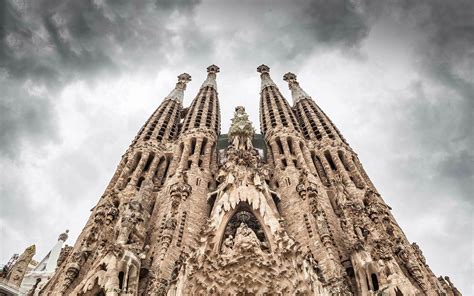 Your Complete Guide To Visiting The Sagrada Familia Towers