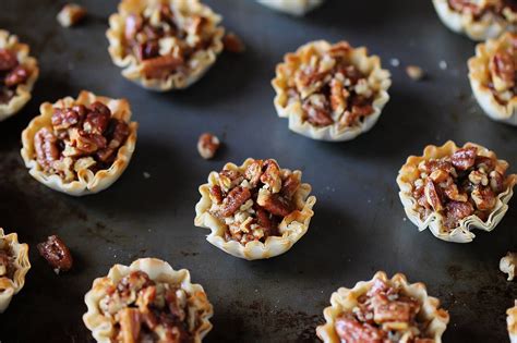 Easy Mini Pecan Tarts | Gimme Some Oven