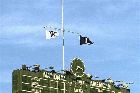 Chicago Cubs win: A visual history of the ‘W’ flag, an iconic Wrigley ...