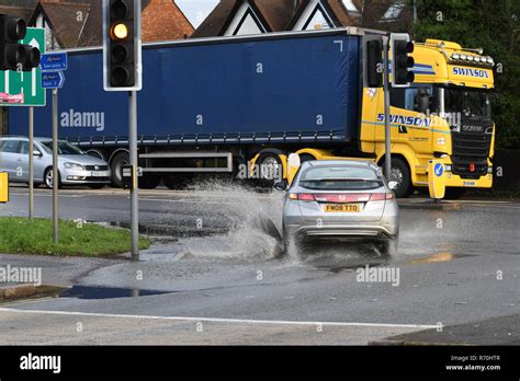 Loughborough, Leicestershire, UK. 7th Dec, 2018. UK Weather: Flooding ...