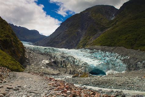 Hiking through the Glaciers in New Zealand 2024 - Rove.me