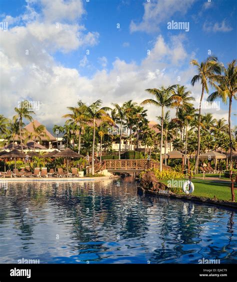 Pool at the Sheraton Maui Resort and Spa at Kaanapali Beach on Maui ...