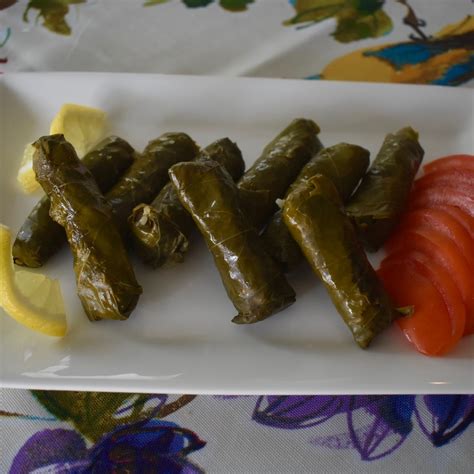 STUFFED GRAPE LEAVES (VEGETARIAN) | LEBANESE RECIPES