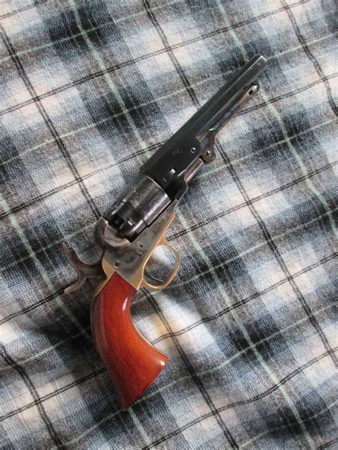 5 - shot pocket revolver , Nice ! - Montana Gun Trader - Classifieds