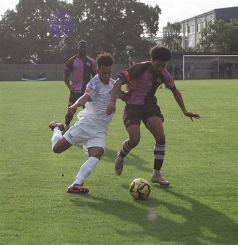 Match Photos: Corinthian Casuals – Away – Binfield FC