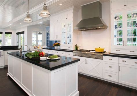 13 White Kitchen Cabinets Ideas To Beautify Your Kitchen