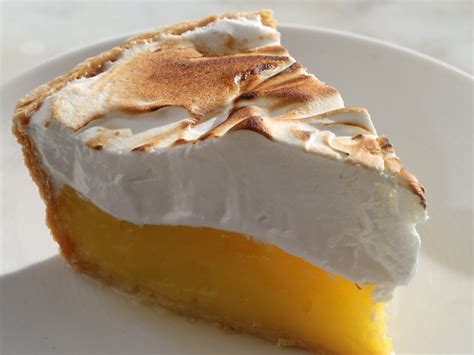 Perfect Lemon Meringue Pie: Reloaded - Alton Brown