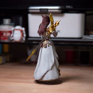 FFXIV Custom Character Statue - Etsy