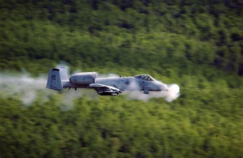 A10 Warthog Gun Run