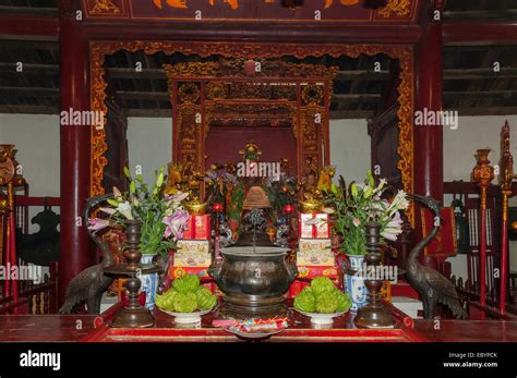 Inside Ngoc Son Temple, Hanoi, Vietnam Stock Photo - Alamy