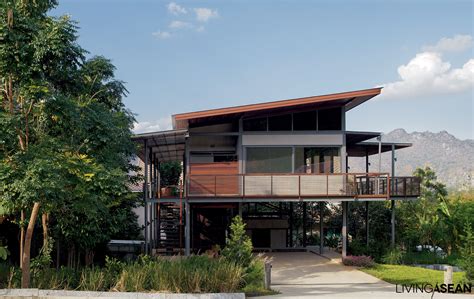 Modern Tropical House /// Living ASEAN