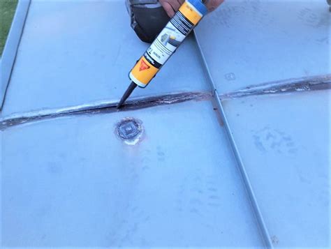 Metal roof leak repairs - Metal Roof Experts in Ontario, Toronto, Canada.