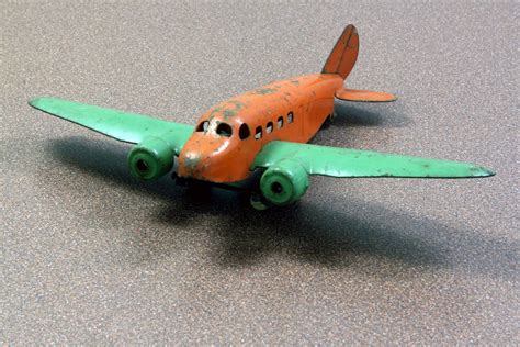 Old Antique Toys: Vintage Old Metal Toy Airplanes