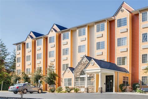 Microtel Inn & Suites by Wyndham Pigeon Forge | Pigeon Forge, TN Hotels