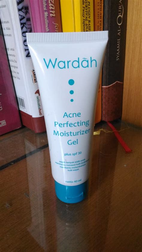 REVIEW WARDAH ACNE SERIES; ACNE CLEANSING GEL, ACNE TREATMENT GEL, ACNE ...