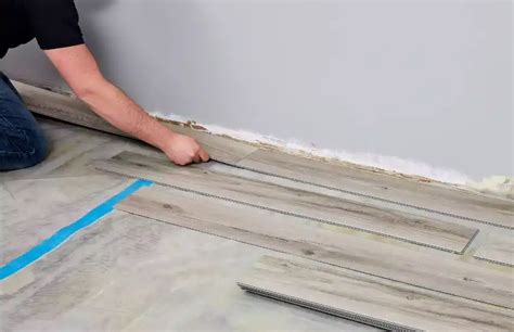 Install Vinyl Plank Flooring Like a Pro in 10 Easy Steps