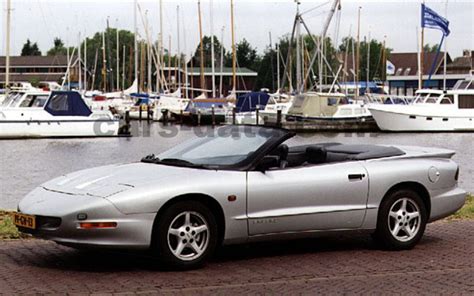 Pontiac Firebird Convertible images (1 of 2)